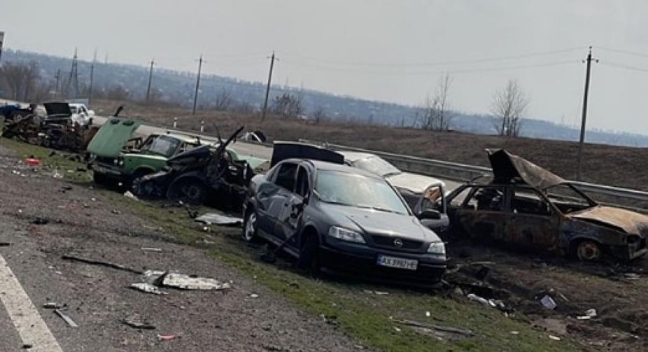 Оперативне командування "Південь": Окупанти направили автомобілі з цивільними на міни, що вижили, розстріляли  