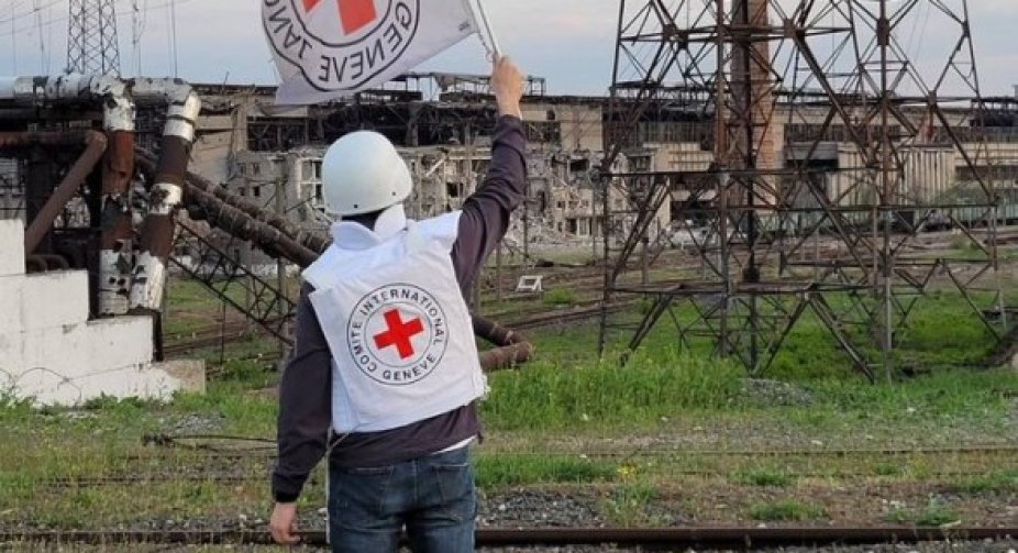 Червоний Хрест відповів на фейки росЗМІ: відео з Маріуполя рясніє неправдивими твердженнями