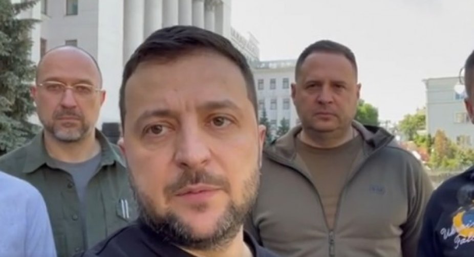 "Defending Ukraine for 100 days now": Zelensky addressed the Ukrainians from Bankova