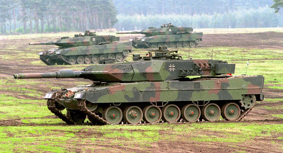 Німеччина не дозволила Іспанії передати Україні 40 танків Leopard-2 - Spiegel