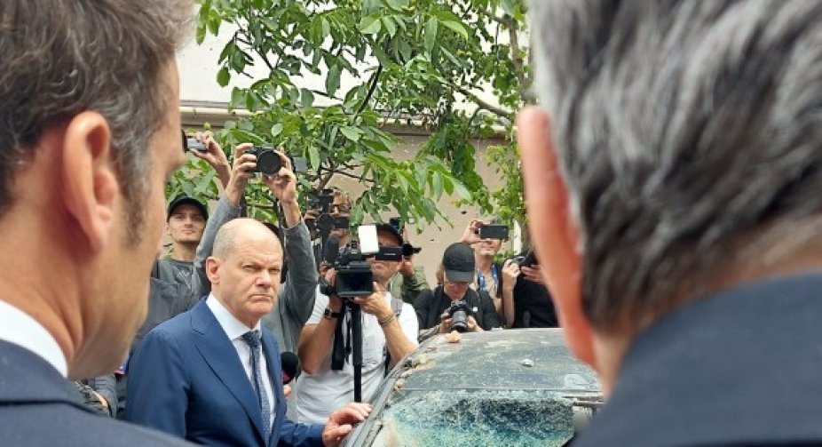 Макрон, Шольц та Драги в Україні: у перших заявах висловилися про підтримку ЄС та військові злочини