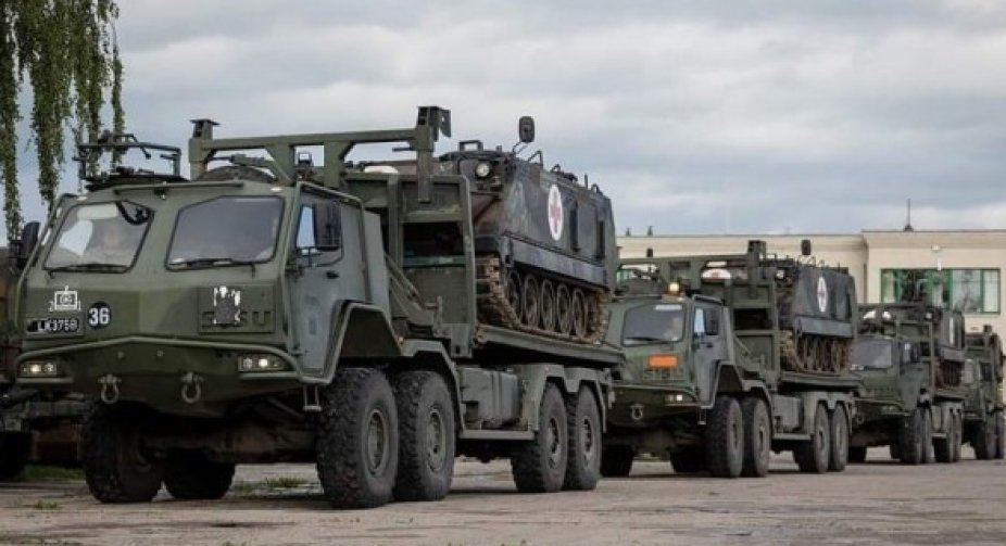 Вже на передовій: Литва передала Україні бронетранспортери М113