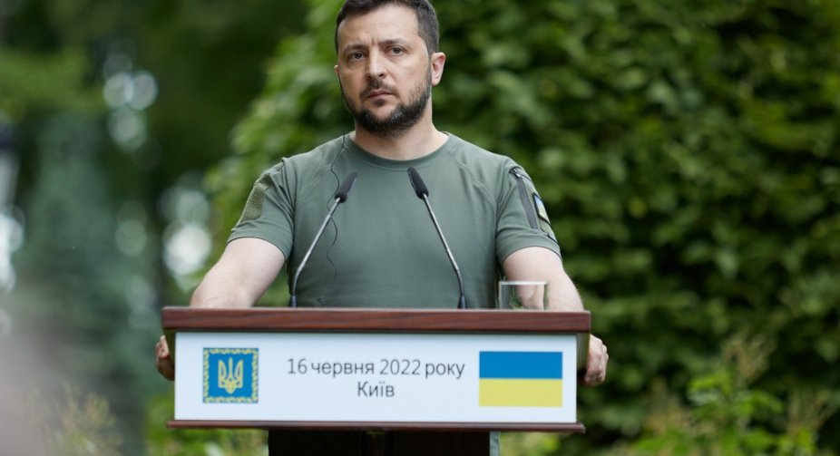У світі немає жодного лідера, який поодинці зміг би зупинити Путіна - Зеленський