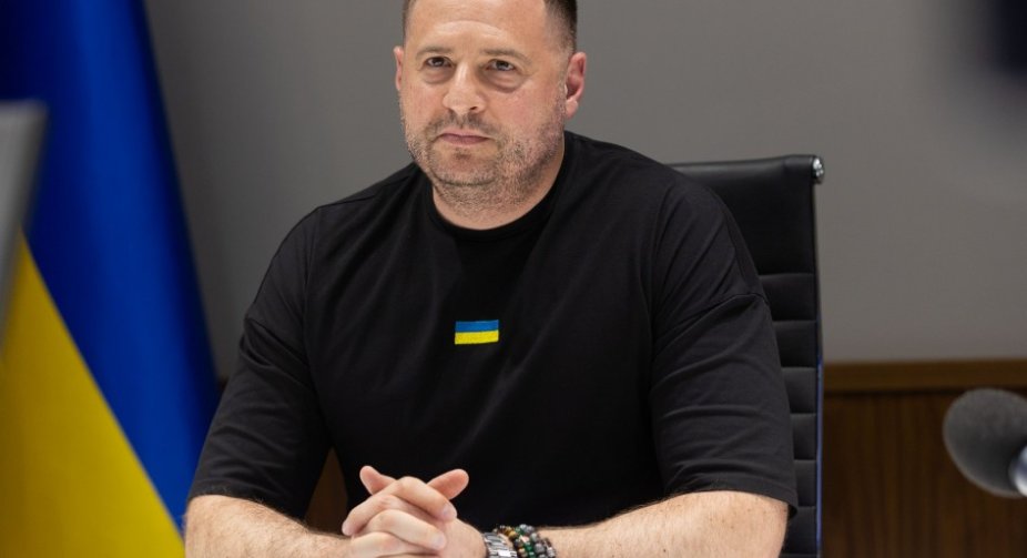 Україна створює Стратегічну групу та Координаційний центр із забезпечення оборони - Єрмак