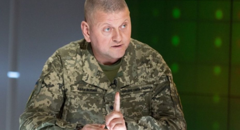 Окупанти завдали авіаудару фосфорними бомбами по Зміїному - Залужний