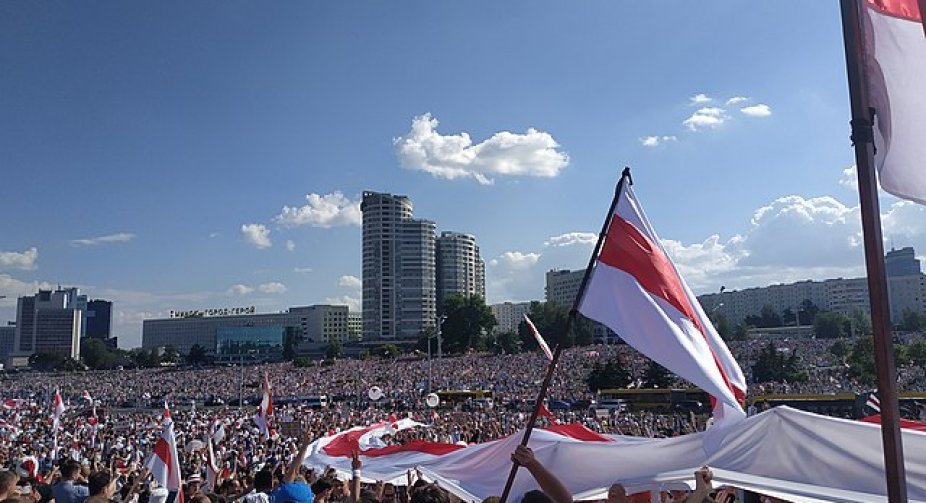 В Узбекистані розпочалися масові акції протестів проти змін до конституції країни
