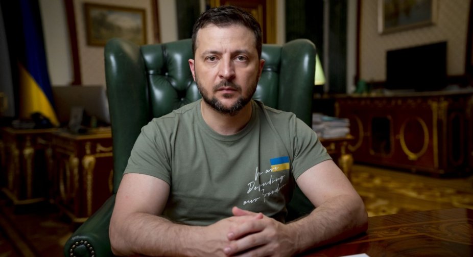 На фронті нарешті запрацювала західна артилерія – Зеленський