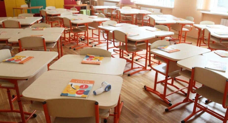 In the new school year, schools will work in two shifts and a month longer