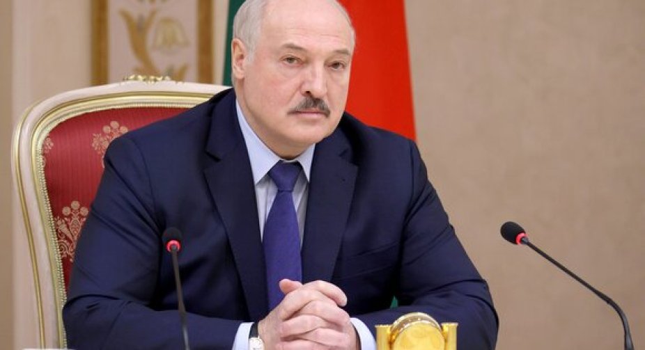 Для припинення війни Україна має сісти за стіл переговорів - Лукашенко