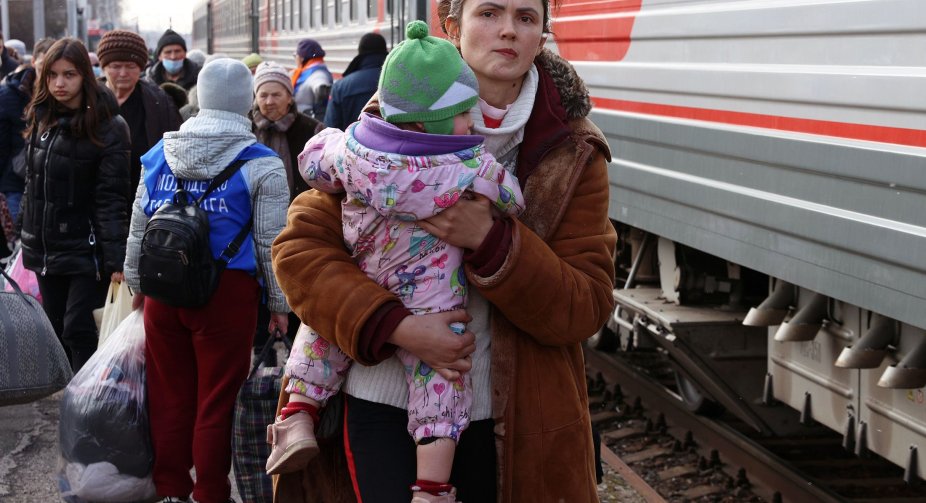 Біженці з України зможуть повернутися до ЄС у будь-який час – єврокомісар