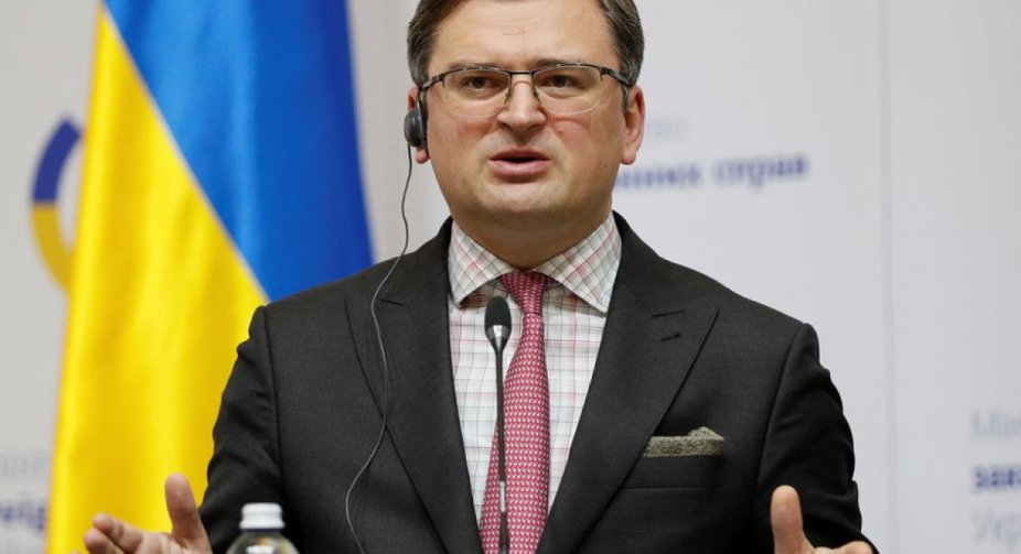 Russian tourists should not go abroad while their country is fighting a bloody war - Kuleba