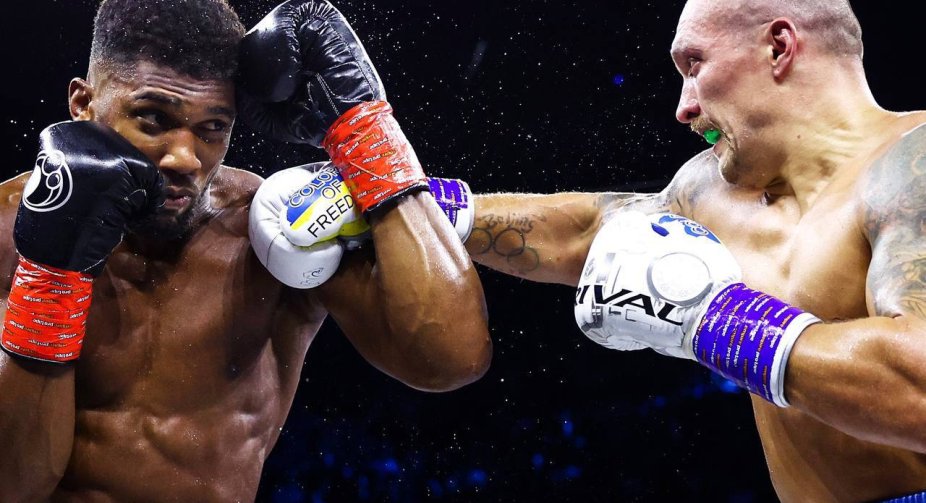 Усик переміг Джошуа та захистив титул чемпіона світу
