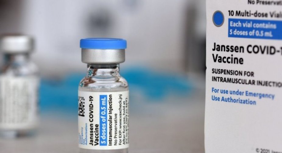 В Україну доставили 100 тис. доз вакцини проти COVID-19 від "дочки" Johnson & Johnson