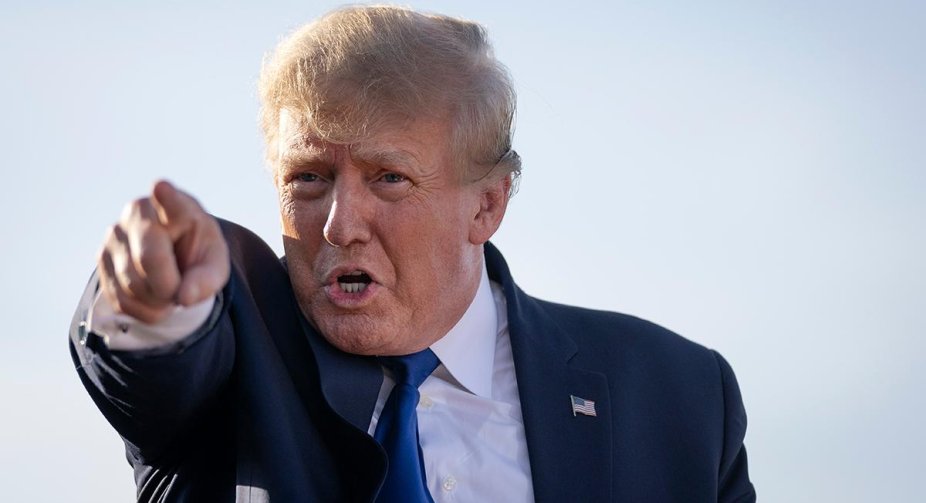 Трамп подав судовий позов щодо обшуку ФБР у його резиденції