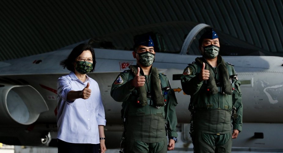 Taiwan promises to counterattack if Chinese troops enter its territory