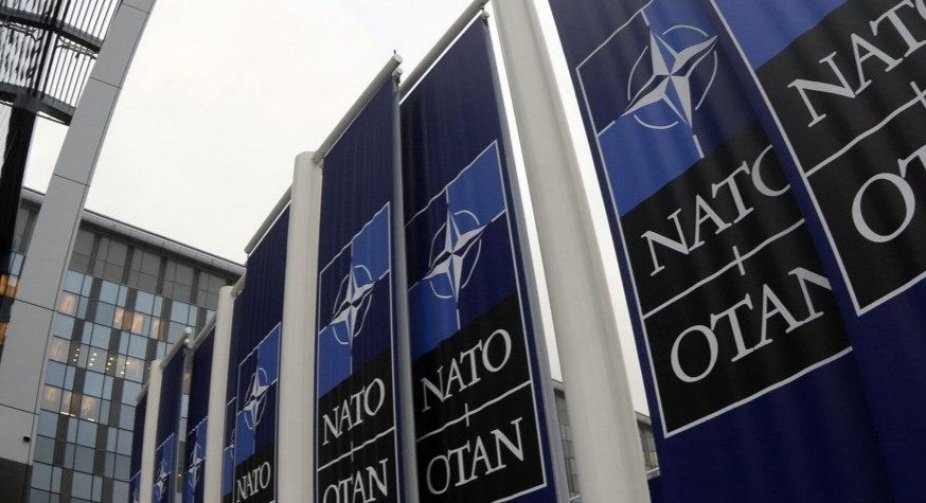 Посли НАТО терміново зібрались через стягування військ Росії до кордону України