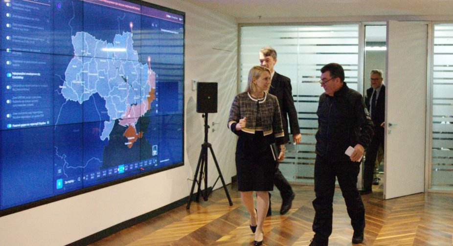 The NSDC showed the US ambassador how they control weapons provided by partners