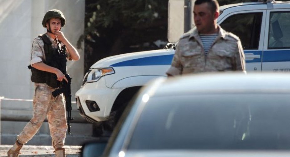 У Севастополі чули вибухи та стрілянину: що про це відомо