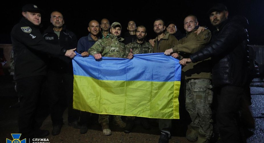 Обмін військовополонених між Україною та РФ відбувався одночасно на трьох локаціях – омбудсмен