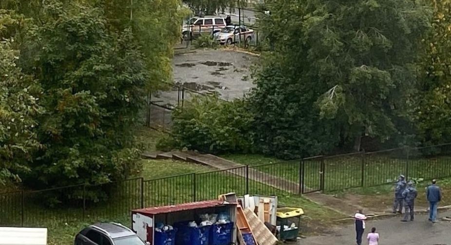 В Іжевську внаслідок стрілянини у місцевій школі загинули діти
