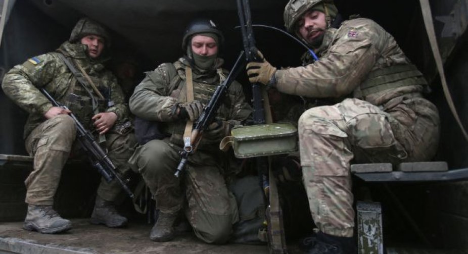 ЗСУ мають успіхи в районі Лимана та на півдні, а росіяни мінують шляхи: карти боїв на ранок