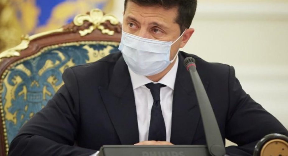 Зеленський звільнив голову представництва при ЄС та ще 6 послів