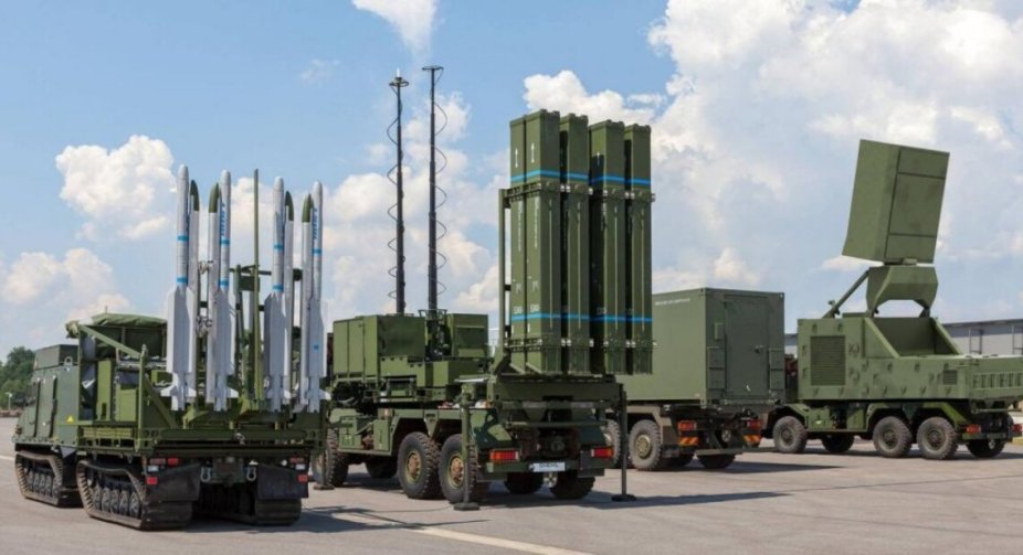 Ukraine received 4 HIMARS complexes and the German air defense system IRIS-T - Reznikov