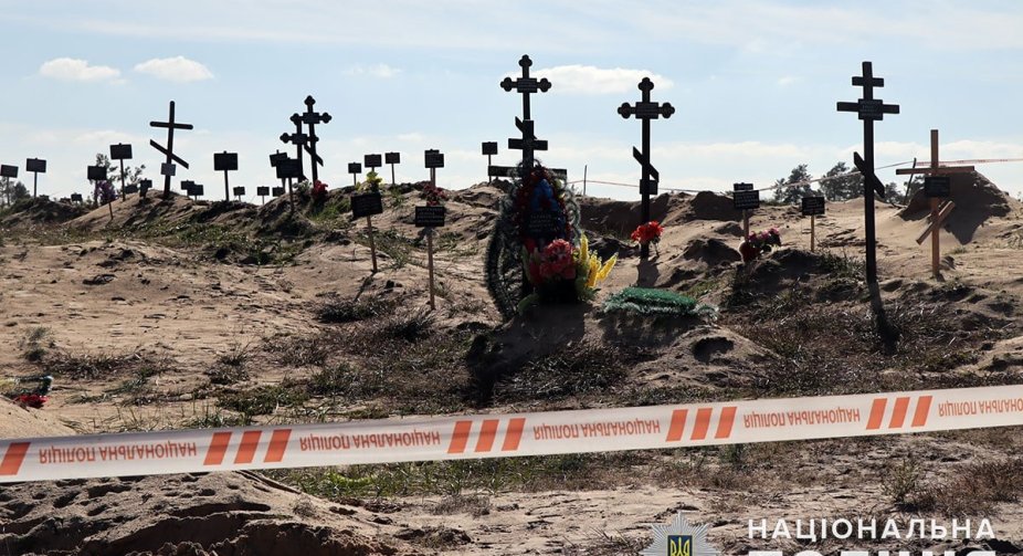 У Лимані завершено ексгумацію вбитих окупантами мешканців, у місті та околицях знайдено 166 тіл, з них 5 дітей – поліція