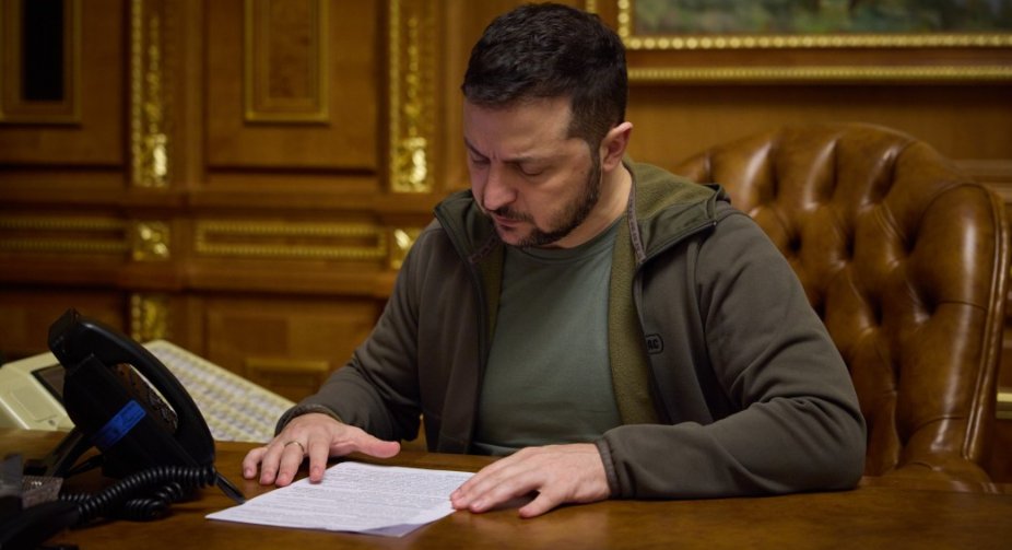 Україна готова продовжувати брати участь у зерновій ініціативі з ООН та Туреччиною – Зеленський