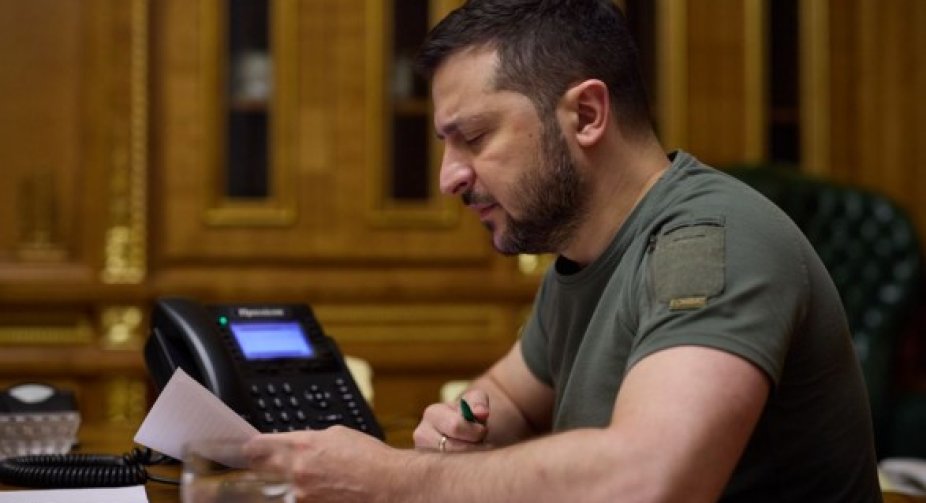 Зеленський обговорив з президентом Індонезії підготовку до саміту G20  