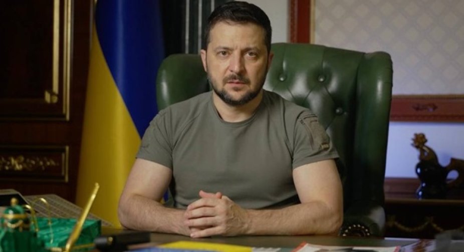 Zelenskiy proposes to continue mobilization and martial law