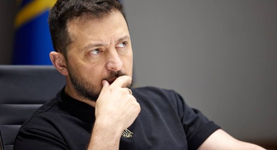Зеленський пом'якшив позицію щодо переговорів з РФ після підштовхувань США – Politico