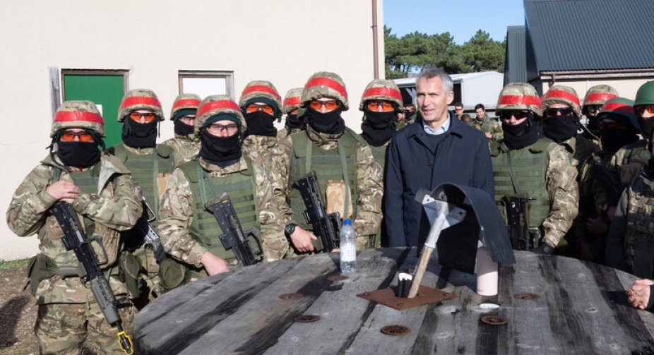 Stoltenberg is impressed by the skills acquired by the Ukrainian military during a few weeks of training in Great Britain
