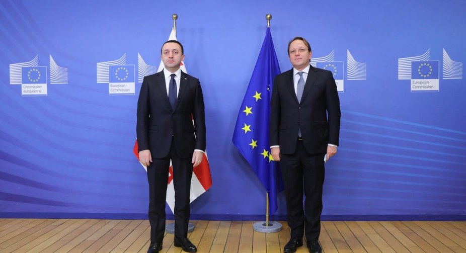 European Commissioner Varhei addressed Georgia: "History does not give one chance twice"