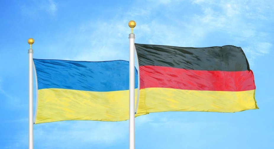 Німеччина створить у Словаччині центр для ремонту переданого Україні озброєння   
