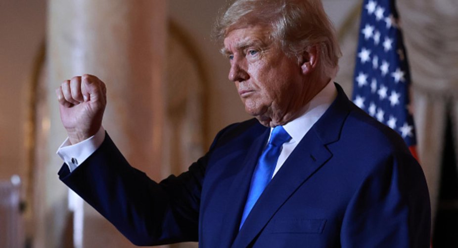 Трамп офіційно подав заявку на участь у президентських виборах США у 2024 році