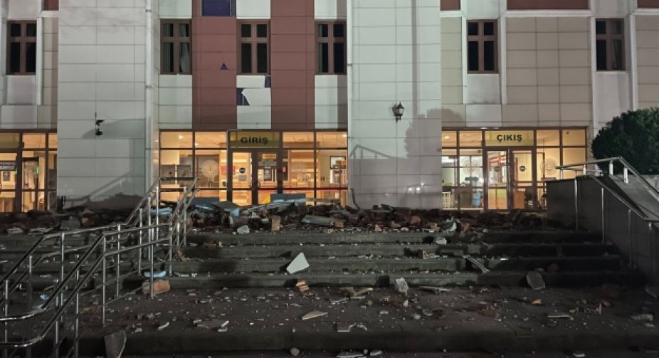 Поблизу Стамбула стався потужний землетрус магнітудою 6,0