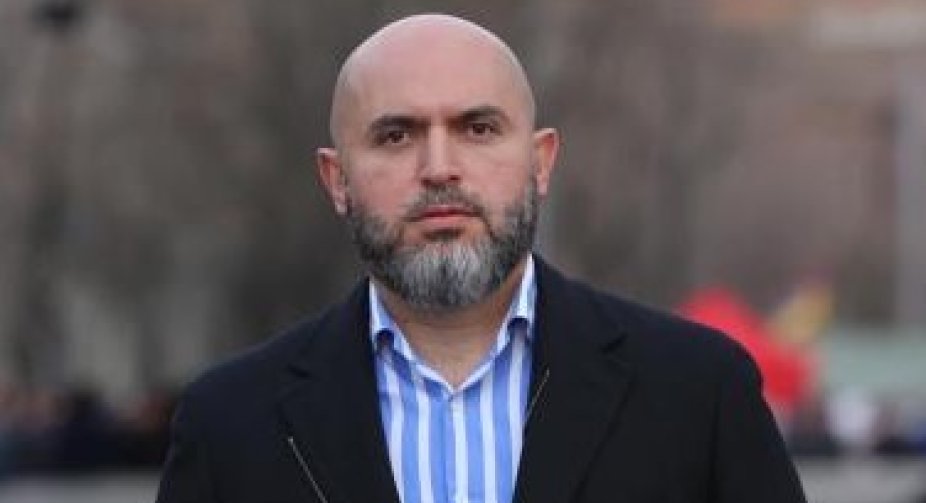Armen ASHOTYAN: REMIX WITH NEW PASSAGES OF AZERBAIJAN MUHAM