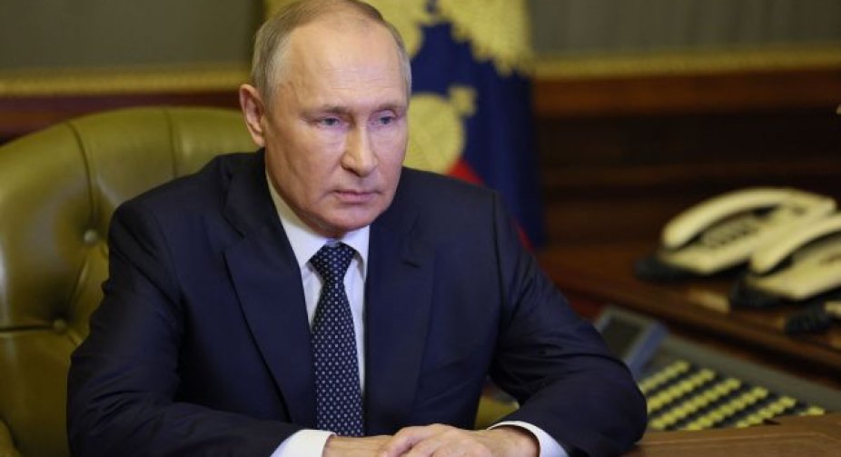 Розвідка Британії прокоментувала візит Путіна до "штабу війни" з Україною  
