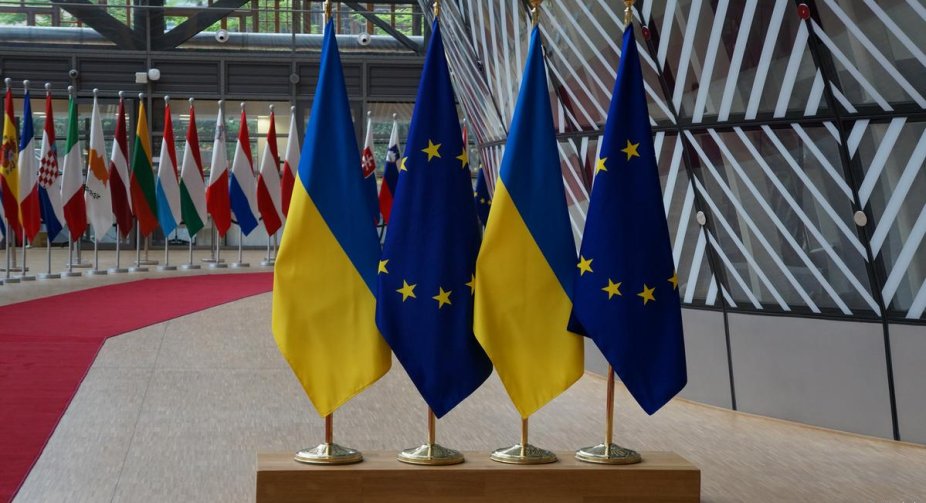 ЄС призначив дату саміту з Україною, 2022 року його проводити не буде  
