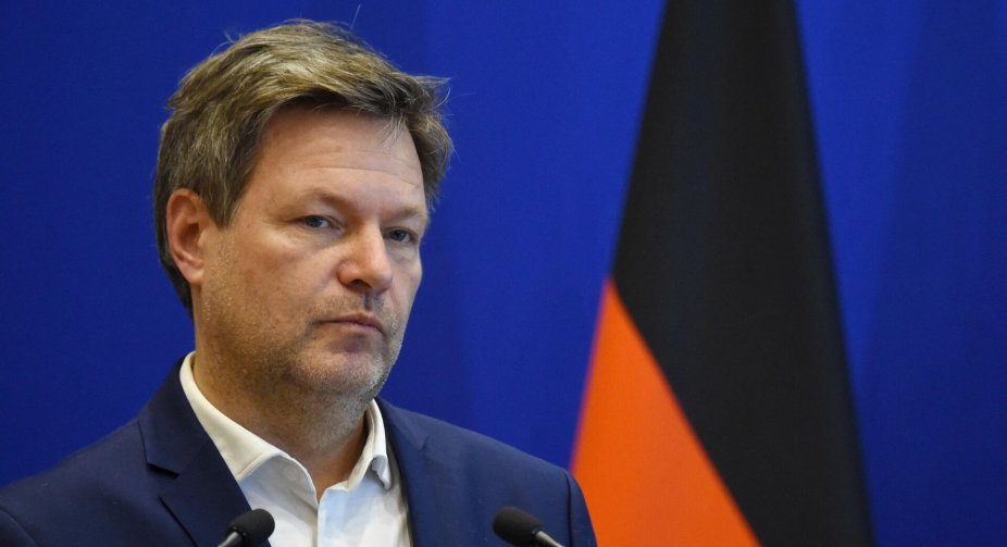 The Vice-Chancellor of Germany urged the government not to prevent other countries from transferring Leopard tanks to Kyiv
