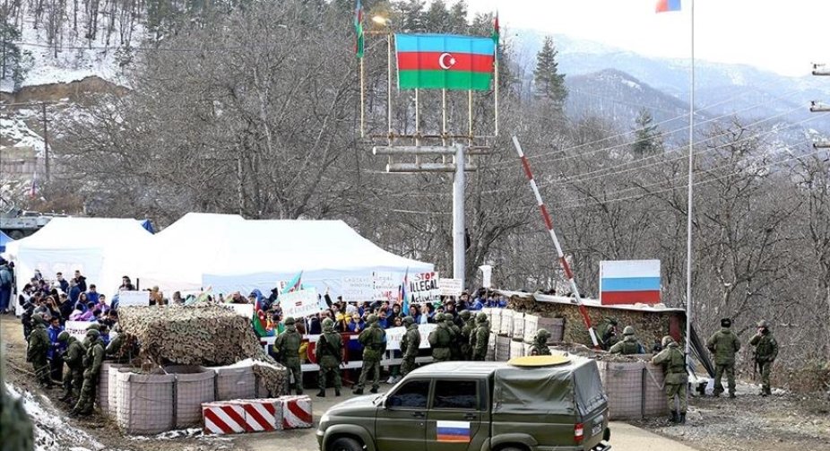 Москва просить Баку розблокувати коридор, критично важливий для постачання до Карабаху