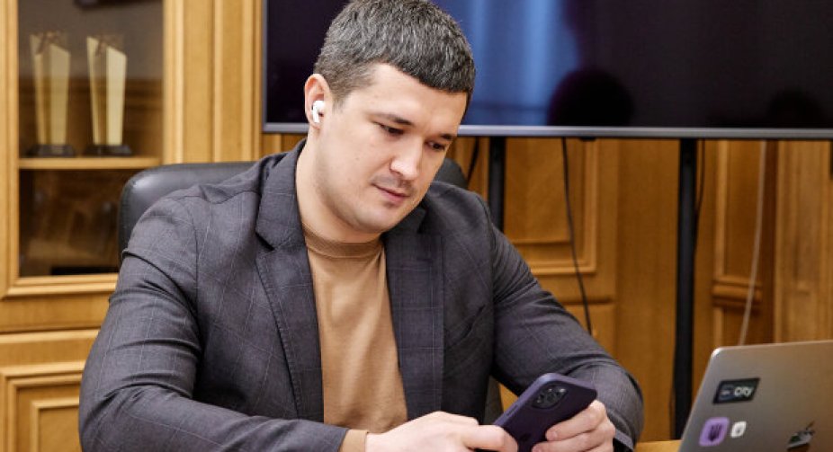 Meta пообіцяла не блокувати публікації про полк "Азов", - Федоров