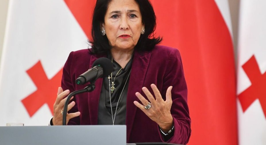 The President of Georgia is against the resumption of air traffic with Russia