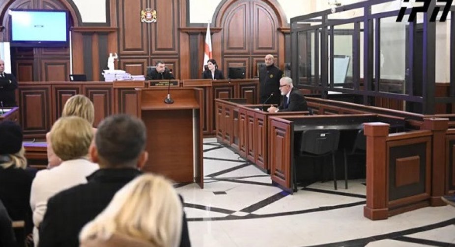 Saakashvili is a doctor one step away from multiple organ failure