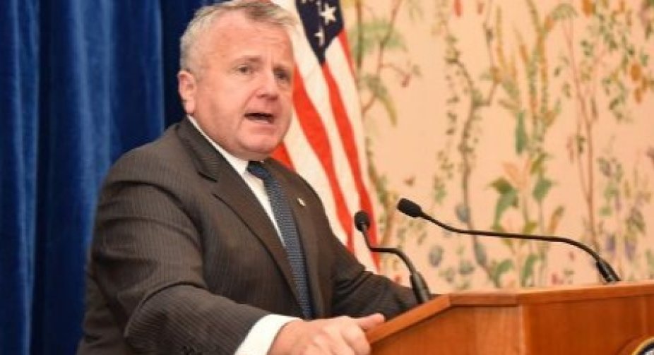 Посол США відмовляється покинути Росію, незважаючи на рекомендації Кремля
