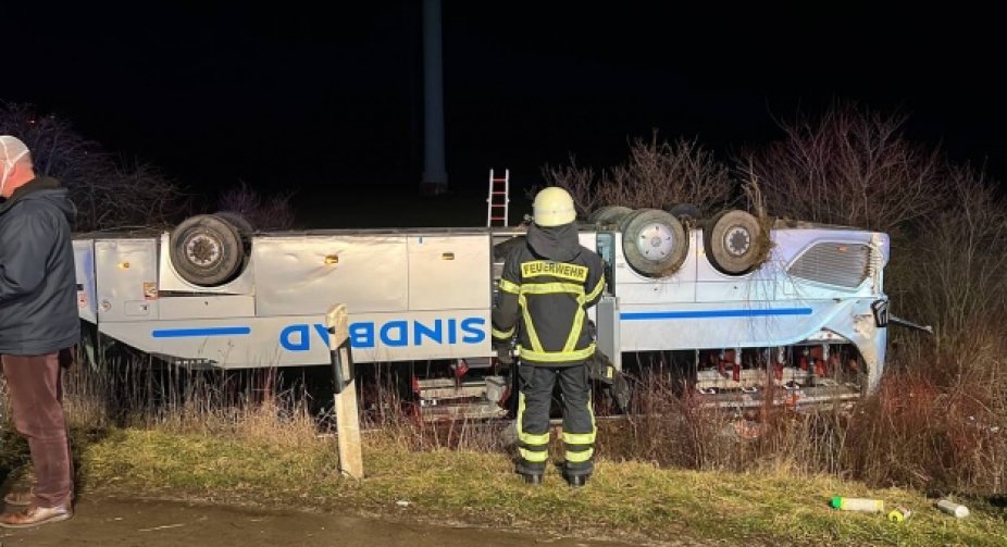 У Німеччині перекинувся автобус із Польщі, понад 30 людей постраждали