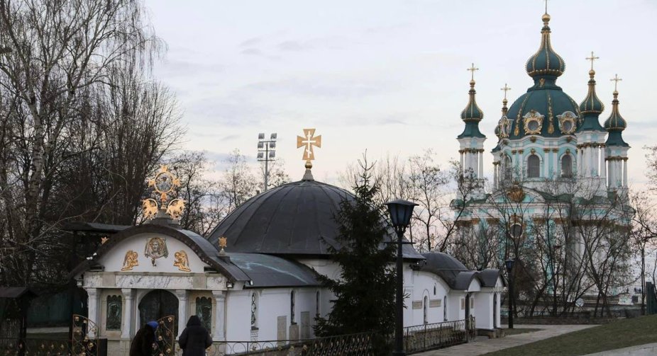 Суд постановив знести незаконний «храм-МАФ» на території Музею історії України в Києві