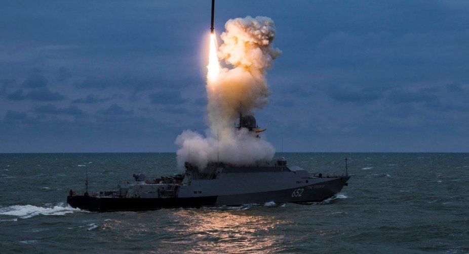 Russia took 7 ships into the Black Sea, including a missile carrier