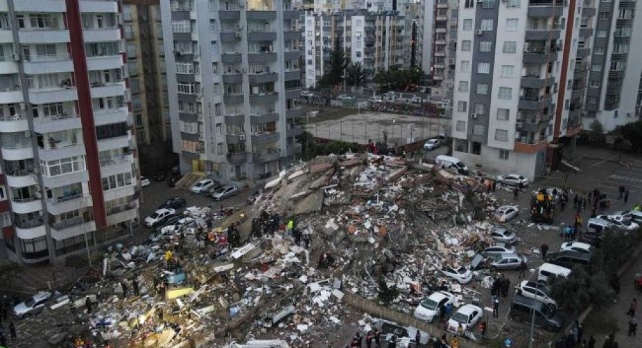 The death toll from earthquakes in Turkey has exceeded 42,000